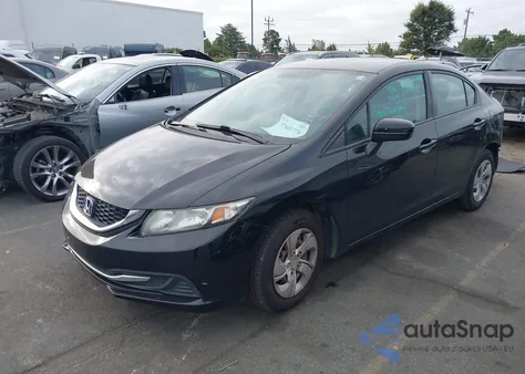 2015 Honda Civic Lx z USA, uszkodzony, nr VIN 19XFB2F5XFE018931